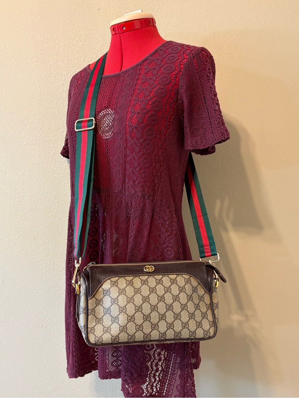 Authentic Gucci Vintage Crossbody Bag with unbranded green and red stripe strap